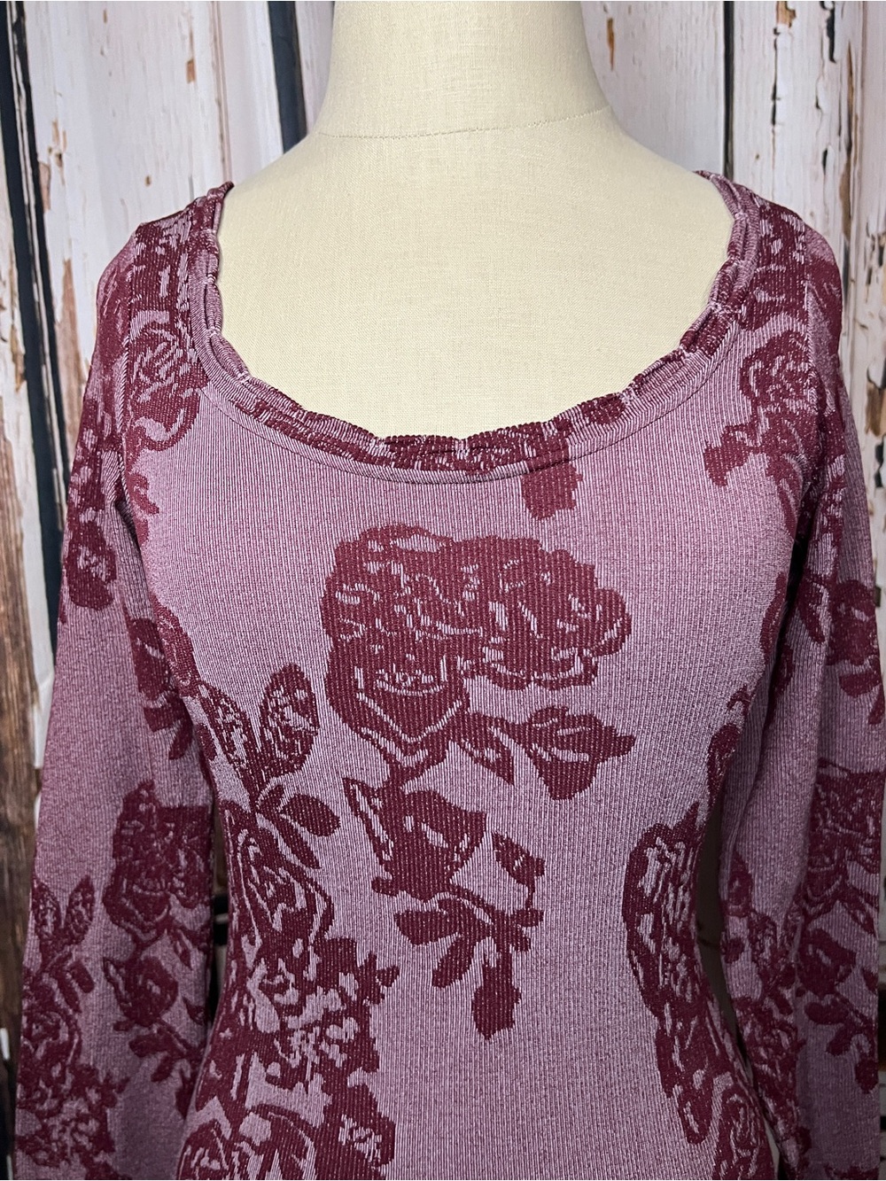 Altar'd State Mauve & Wine Floral Scoop Neck Long Sleeve Top - Picture 2 of 6